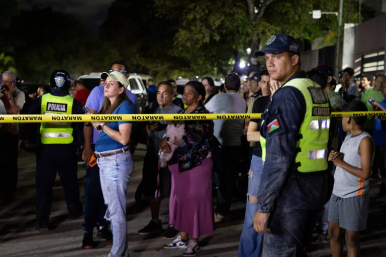 Na Venezuela, número de mortos em terremotos sobe para 235
